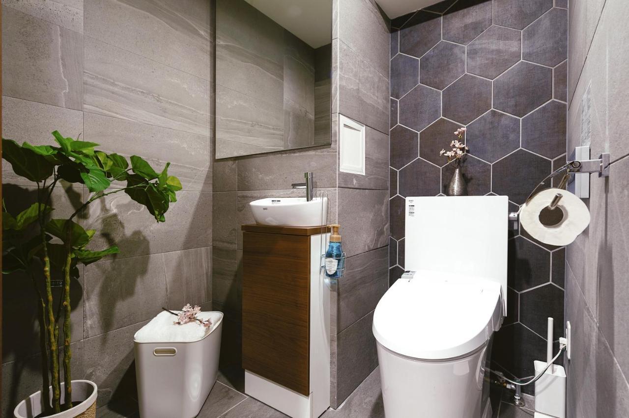 Cherry Blooming Tokyo- All Suite Boutique Hotel 东京伊樱里-中央区全套房艺术酒店 Εξωτερικό φωτογραφία