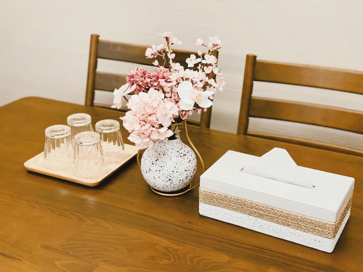 Cherry Blooming Tokyo- All Suite Boutique Hotel 东京伊樱里-中央区全套房艺术酒店 Εξωτερικό φωτογραφία